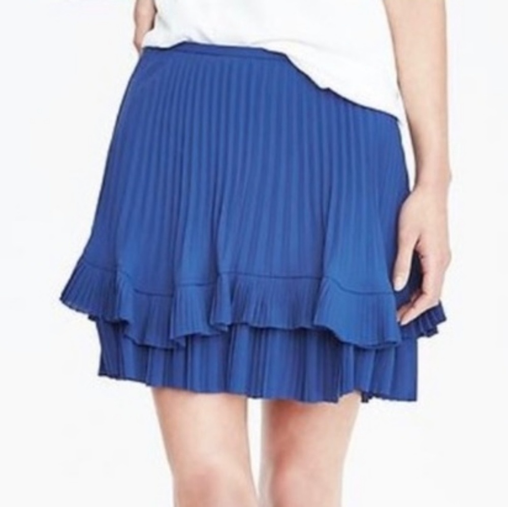 Banana Republic Frilly Pleated Mini Skirt 🌈 - Picture 1 of 4